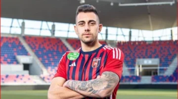 جدل حول أحمد عبد الباسط وتقييمه لأداء جراديشار في مباراة الأهلي وإيجل نوار